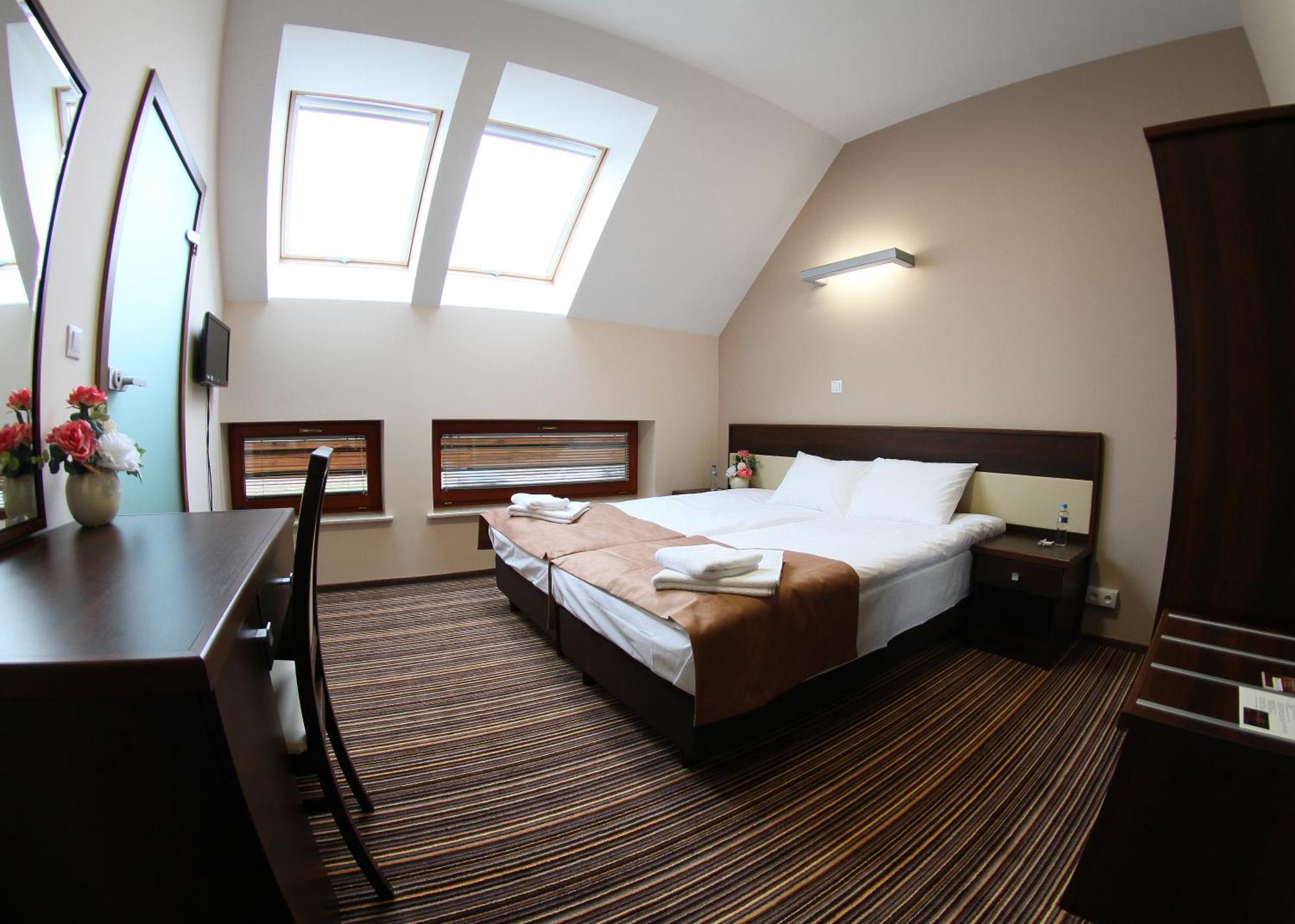 Hotel Aviator Kielce "Business Hotel Medical & Spa" Phòng bức ảnh