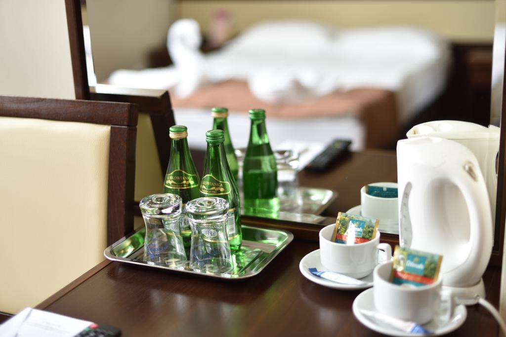 Hotel Aviator Kielce "Business Hotel Medical & Spa" Ngoại thất bức ảnh